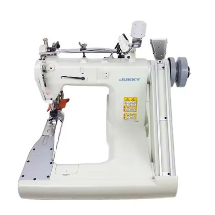 Tööstuslik voog - välja - - käeketi õmblusmasin